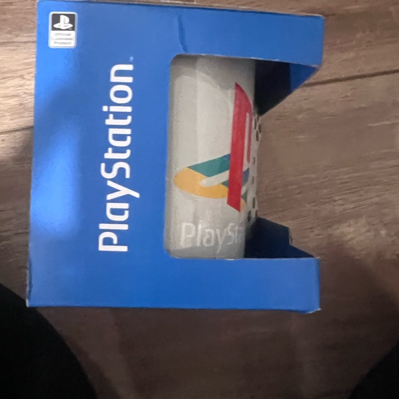 New in Box PlayStation Controller Mug - Gray - Picture 4 of 4